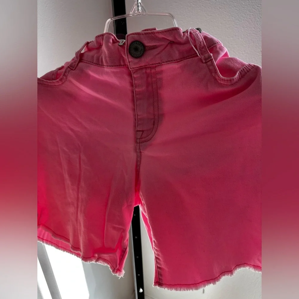 Lei Ashley low rise pink jean shorts